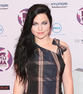 Evanescence's Amy Lee pregnant with first child